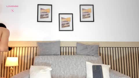 sylvana online show from March 25, 4:30 am