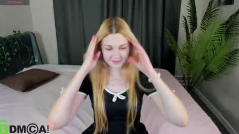 Sylvia online show from November 12, 10:06 am