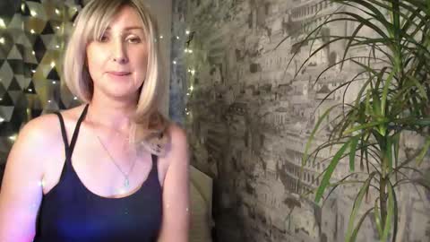 Sylvia online show from December 5, 7:18 am