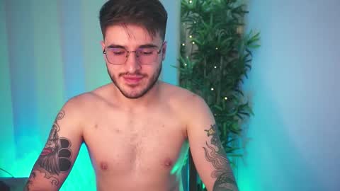 t0ny_wylie online show from March 20, 7:46 am