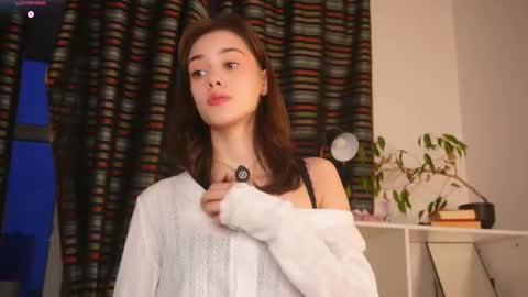 Heeey im Helena3 -- fav555100333 -- pvts only premium and after my public show 3 online show from December 3, 3:51 am