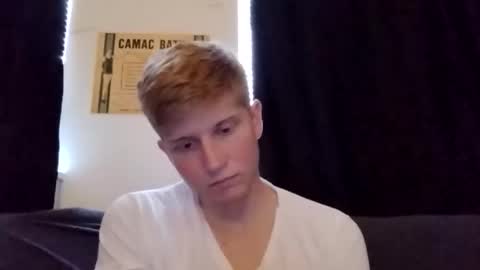 collegetwinkboi online show from February 20, 7:27 pm