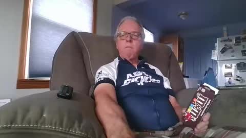 tacrunner66_ online show from April 15, 8:20 pm