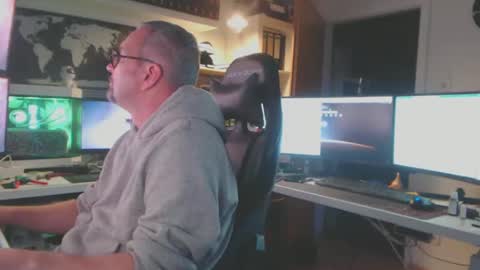 Oliver online show from December 19, 3:30 pm