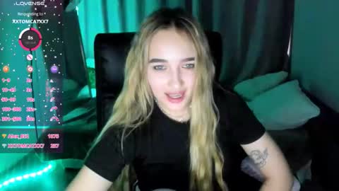 Taisia online show from March 18, 9:26 am