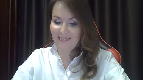 taisialucky77 online show from October 31, 5:02 pm