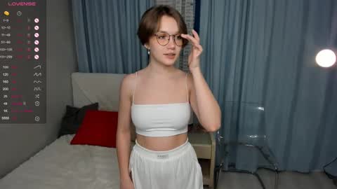 Jessi online show from March 8, 3:02 pm