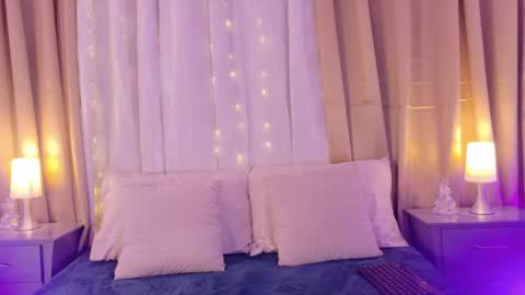 tali  online show from May 30, 7:23 pm