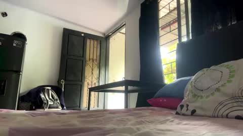 tali  online show from September 19, 12:42 pm