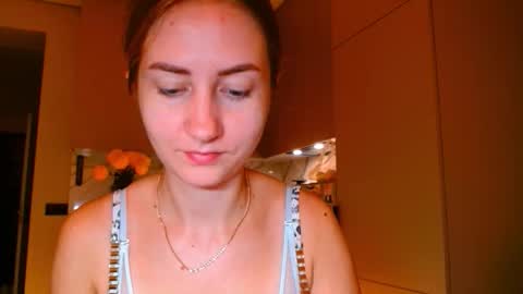  Kira  online show from November 11, 6:48 am