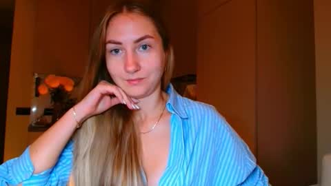  Kira  online show from November 13, 7:00 am