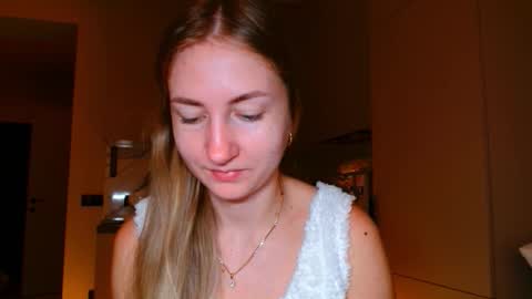  Kira  online show from December 1, 6:55 am