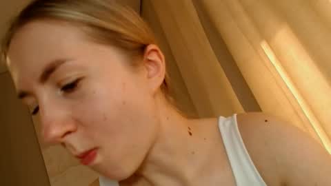  Kira  online show from March 6, 11:36 am