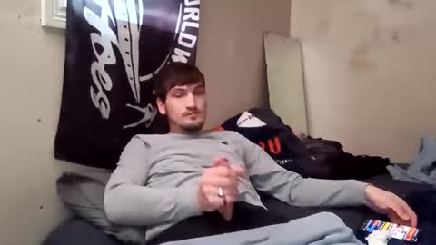 tallerandhandsomer online show from December 16, 9:21 pm