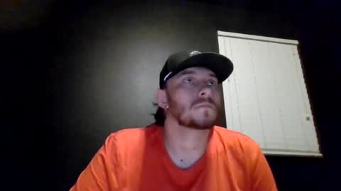 tallhungcloudyy online show from July 14, 11:05 am