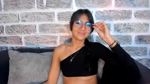 Tamy  online show from March 10, 6:56 pm