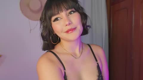 Snapshot of tamyeliot chatting on October 20, 4:06 am Tamy online show from October 20, 4:06 am