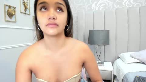 Snapshot of taniacarterr chatting on September 10, 11:33 am TaniaCarter online show from September 10, 11:33 am