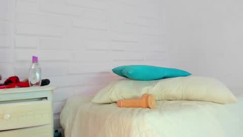 Tanisha  online show from February 21, 4:59 pm