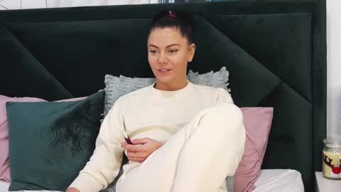 tanyaGrey online show from January 23, 8:15 am