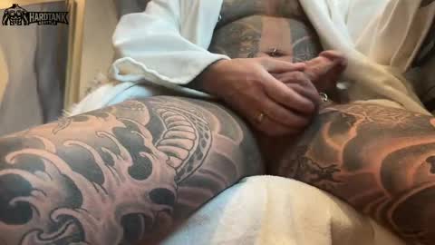 Tank Guy online show from April 18, 10:10 pm