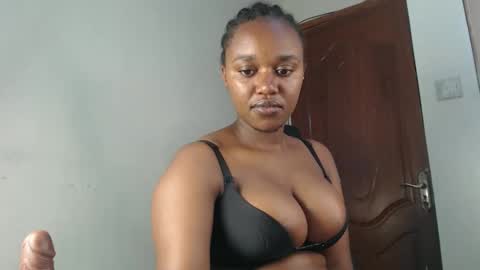 tania online show from November 3, 10:11 pm