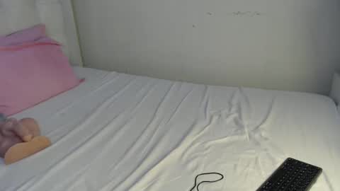 tania online show from March 12, 8:12 pm