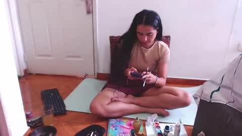 Angeline  Follow  online show from December 5, 7:00 pm