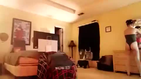 Snapshot of tara462 chatting on September 20, 5:54 am Tara online show from September 20, 5:54 am