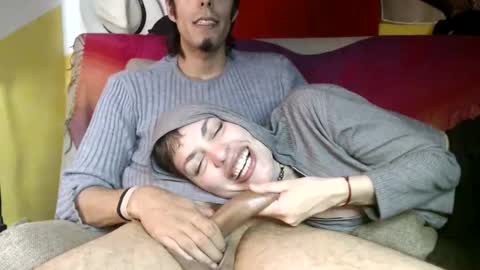 T  J   online show from April 20, 1:41 am