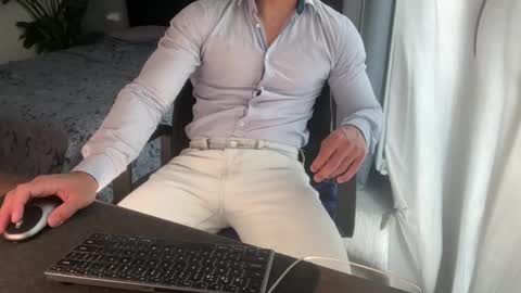 tarquit8 online show from June 2, 2:41 pm