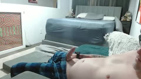 Snapshot of tasticass1973 chatting on February 17, 10:27 pm Tasticass1973 online show from February 17, 10:27 pm