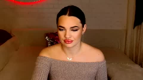 Snapshot of tasty_babyy chatting on December 22, 5:53 pm tasty_babyy online show from December 22, 5:53 pm