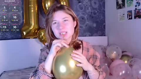 Start broadcast 2000-2100 UTC-4 GMT-4 online show from April 15, 2:15 am