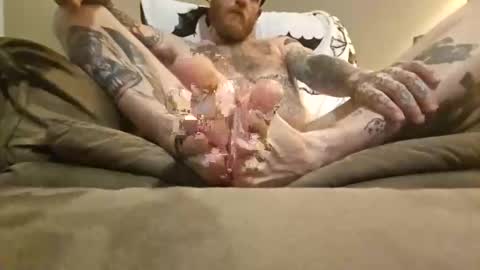 Snapshot of tattoo_dood chatting on September 15, 2:13 am tattoo_dood online show from September 15, 2:13 am