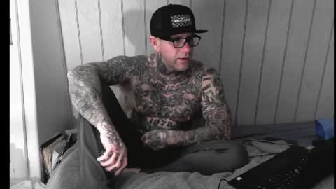 tattooedteaseme online show from April 10, 5:46 am