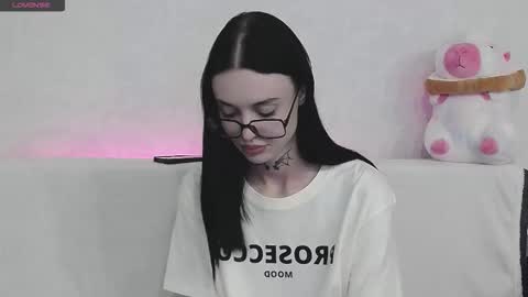 Taya online show from September 15, 7:04 pm