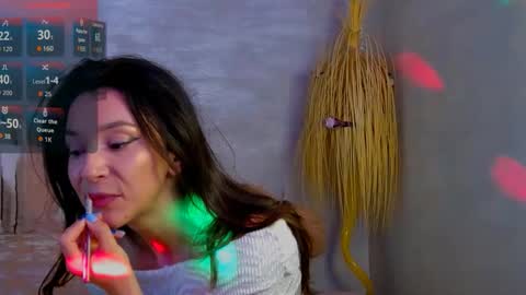 TayaKayan online show from December 1, 10:46 am