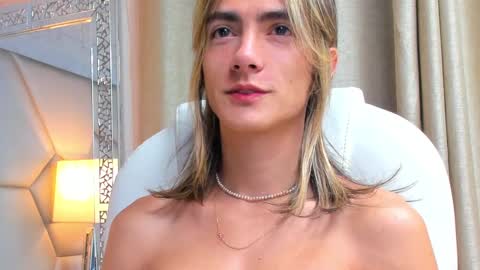 tayler_swift1 online show from January 12, 12:23 pm