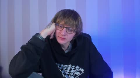 Tayler online show from April 21, 5:36 am