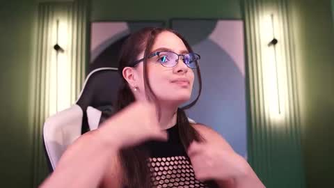 Teylor  Kim online show from October 9, 6:46 pm