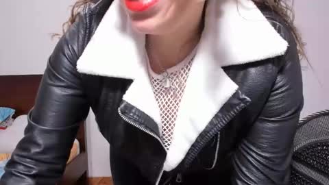 taylorhot72_ online show from February 7, 3:53 am