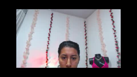 Taylorsweet1111 online show from April 21, 1:31 am