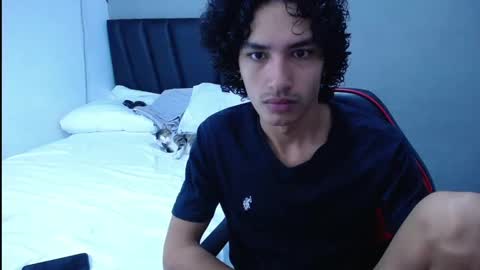 Snapshot of tayronx33 chatting on September 22, 7:29 pm Tayron online show from September 22, 7:29 pm