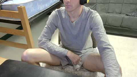 Tbone online show from December 7, 3:25 pm