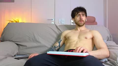 Martin online show from April 21, 7:48 am