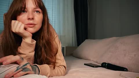 Mary     X TechnoElfff  INST    fansly kissmary online show from October 19, 12:54 pm