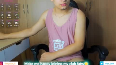 Snapshot of teddy_cowboy chatting on March 10, 12:06 pm  Follow me on Twitter boys ryder and instagram teddyscoot 12  online show from March 10, 12:06 pm