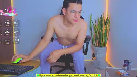 Snapshot of teddy_cowboy chatting on September 21, 5:28 pm  Follow me on Twitter boys ryder and instagram teddyscoot 12  online show from September 21, 5:28 pm