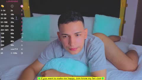 Snapshot of teddy_cowboy chatting on October 18, 12:20 pm  Follow me on Twitter boys ryder and instagram teddyscoot 12  online show from October 18, 12:20 pm